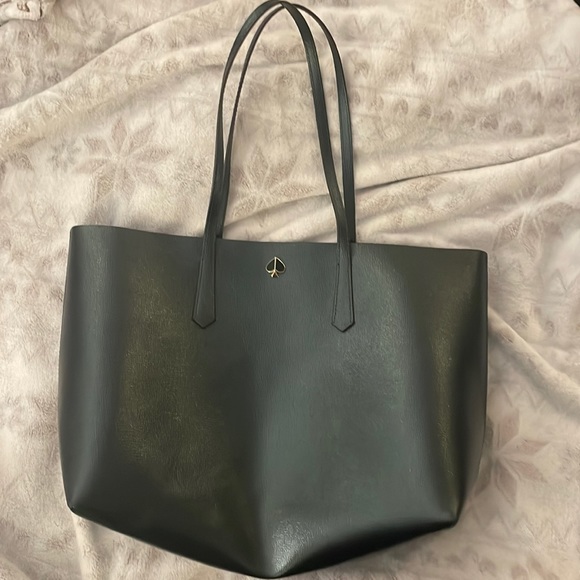 kate spade Handbags - NWOT Kate Spade Large Molly Tote